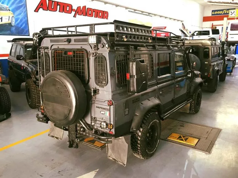 Defender 110 TD5 Expedition — taller 4x4 en Águilas (Murcia) (7/10)