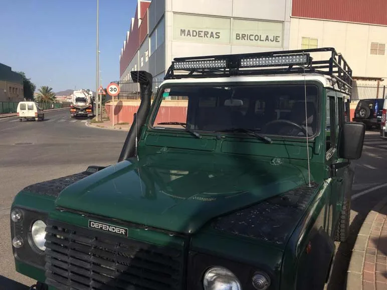 Defender 110 TD5 Torrevieja — taller 4x4 en Águilas (Murcia) (2/6)