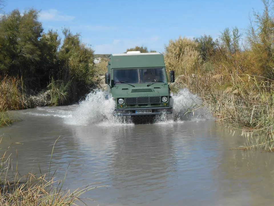 Iveco vm90 4x4 — taller 4x4 en Águilas (Murcia) (3/6)