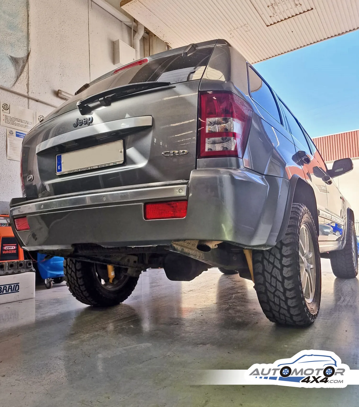 JEEP GRAND CHEROKEE OVERLAND — taller 4x4 en Águilas (Murcia) (6/7)