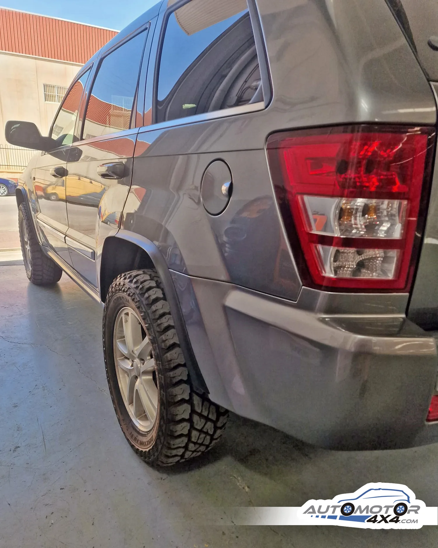 JEEP GRAND CHEROKEE OVERLAND — taller 4x4 en Águilas (Murcia) (7/7)