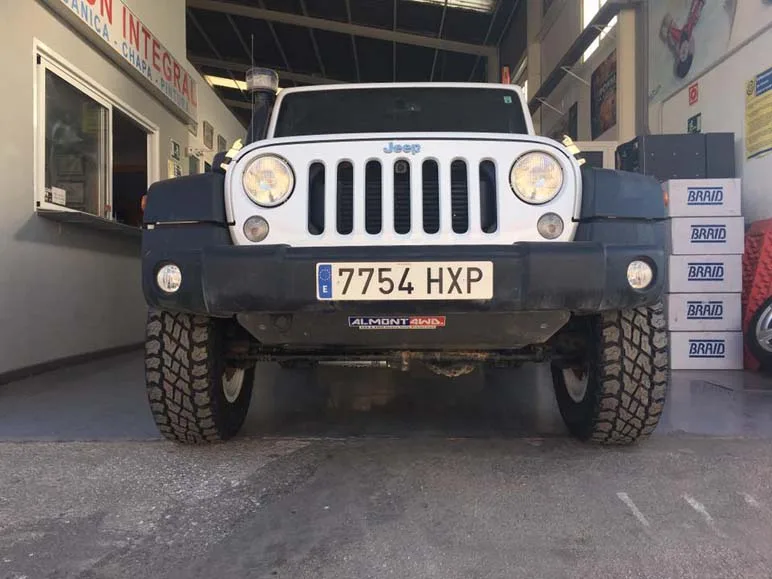 Jeep Wrangler JK Sport — taller 4x4 en Águilas (Murcia) (8/8)