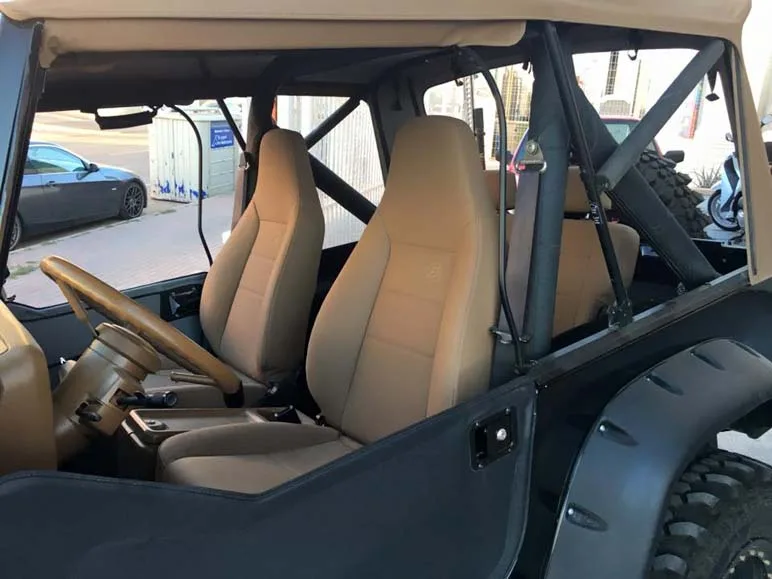 Jeep Wrangler Negro — taller 4x4 en Águilas (Murcia) (2/5)