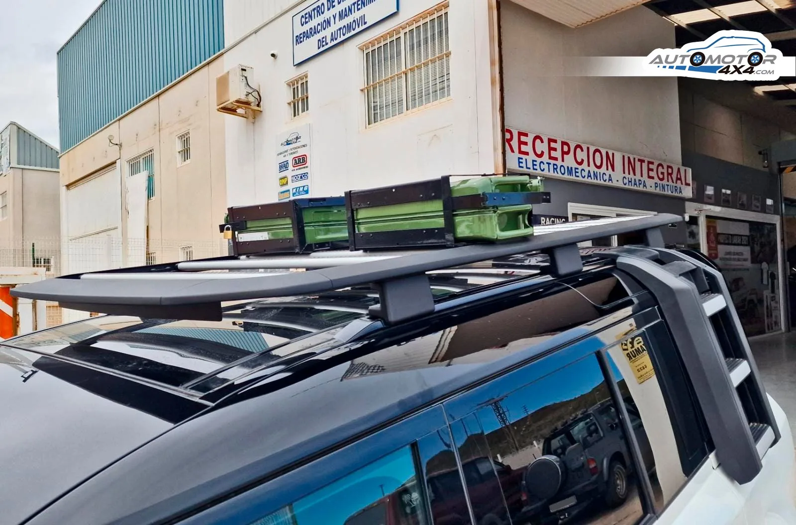 LAND ROVER DEFENDER 110 D200 — taller 4x4 en Águilas (Murcia) (5/10)