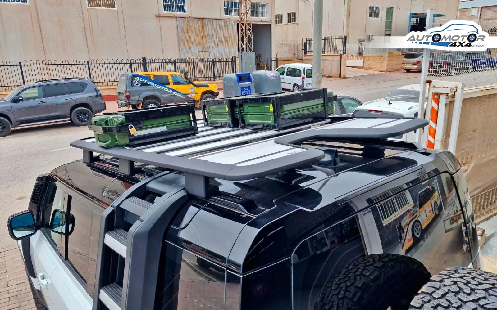LAND ROVER DEFENDER 110 D200 — taller 4x4 en Águilas (Murcia) (6/10)