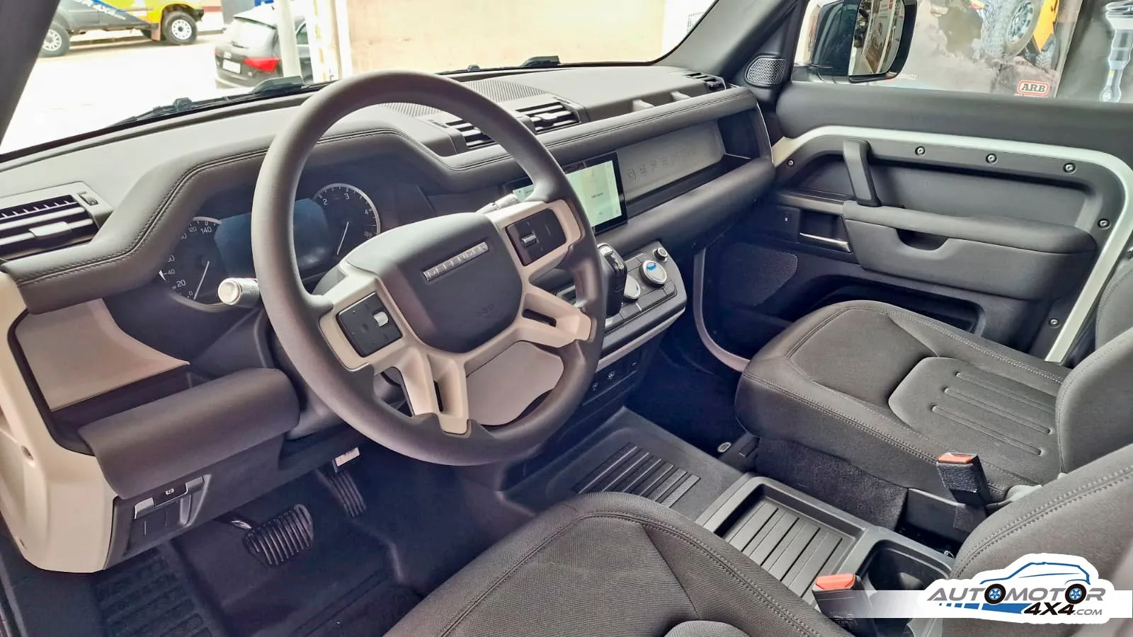 LAND ROVER DEFENDER 110 D200 — taller 4x4 en Águilas (Murcia) (9/10)
