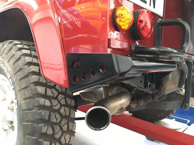 Land Rover Defender 90 TD4 — taller 4x4 en Águilas (Murcia) (8/11)