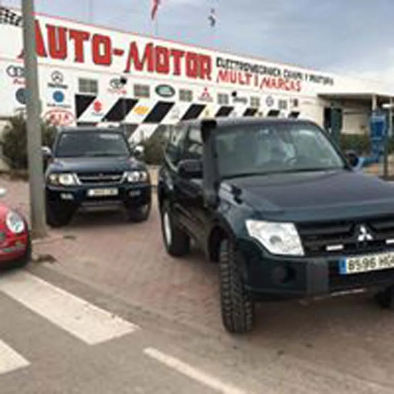 Mitsubishi Montero v60 Barcelona — taller 4x4 en Águilas (Murcia) (2/9)