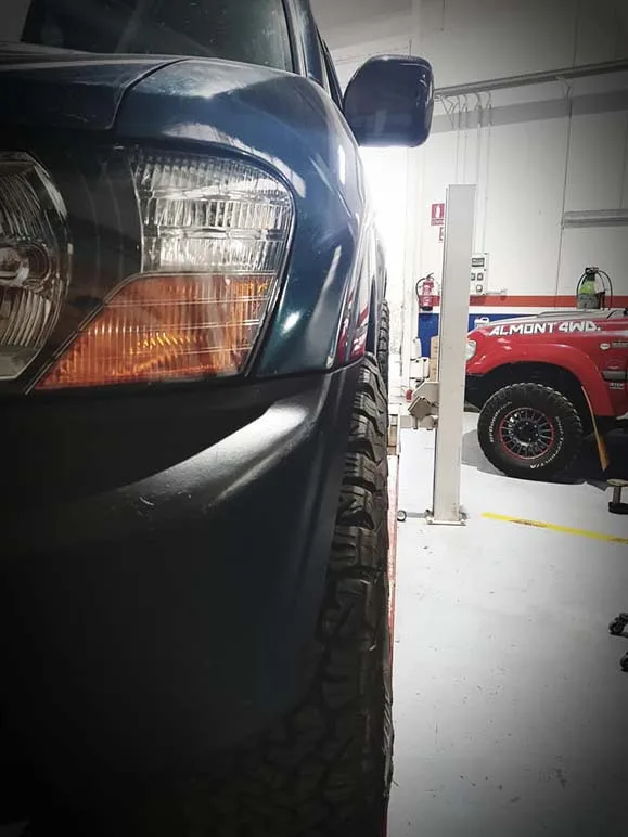 Mitsubishi Montero V60 Caniles — taller 4x4 en Águilas (Murcia) (2/6)