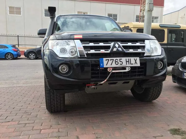 Mitsubishi Montero V80 Cartagena — taller 4x4 en Águilas (Murcia) (2/2)