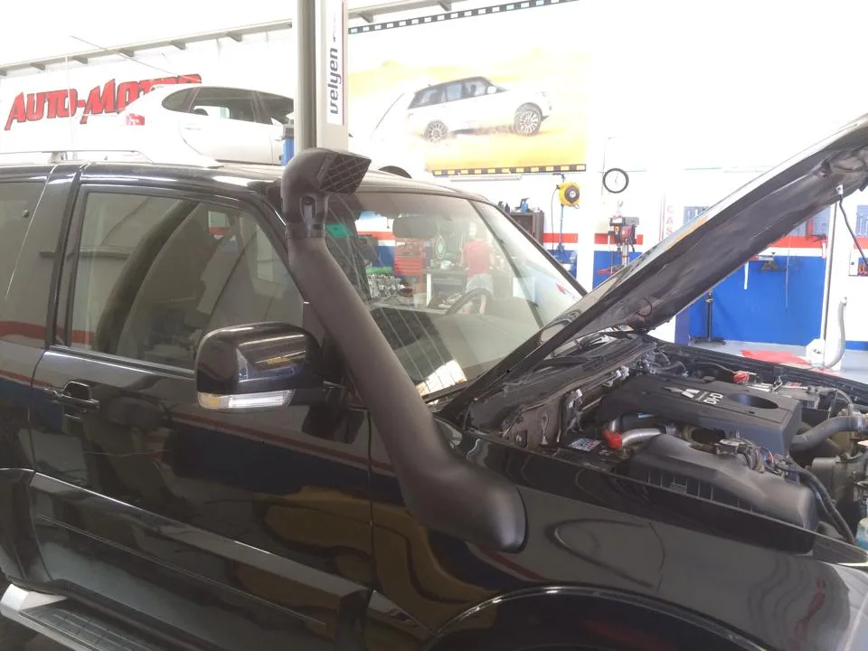 Mitsubishi Montero v80 — taller 4x4 en Águilas (Murcia) (2/3)
