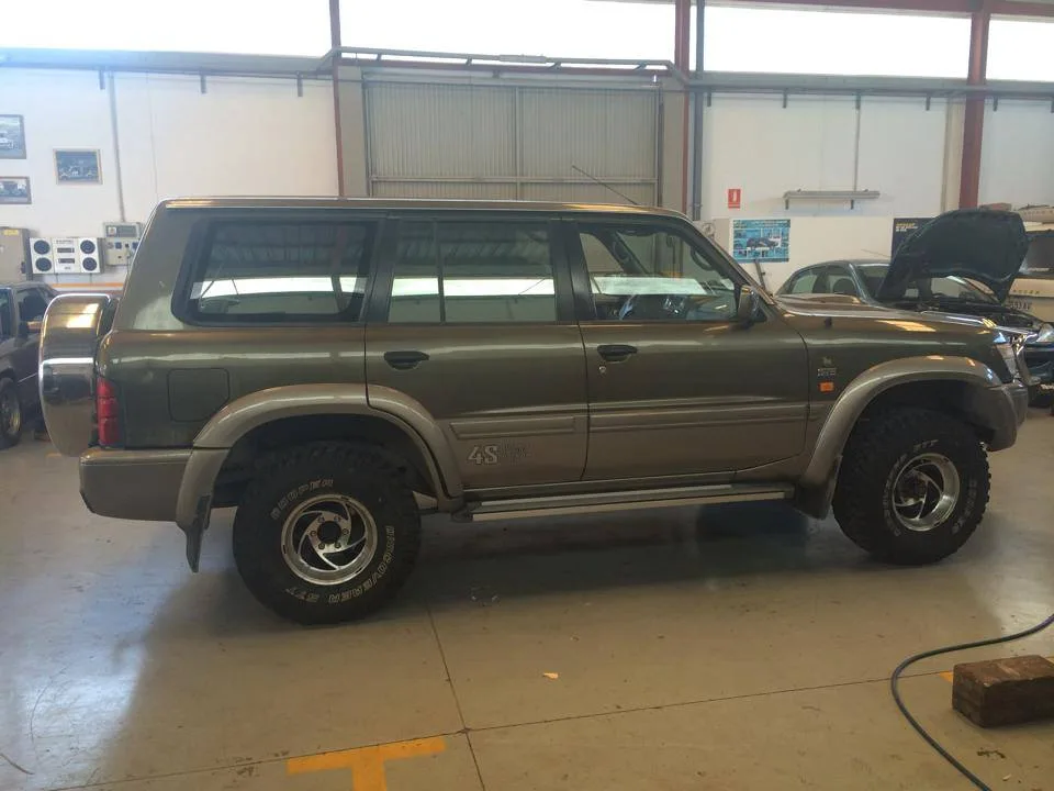 Nissan gr 2.8 y61 — taller 4x4 en Águilas (Murcia) (2/4)