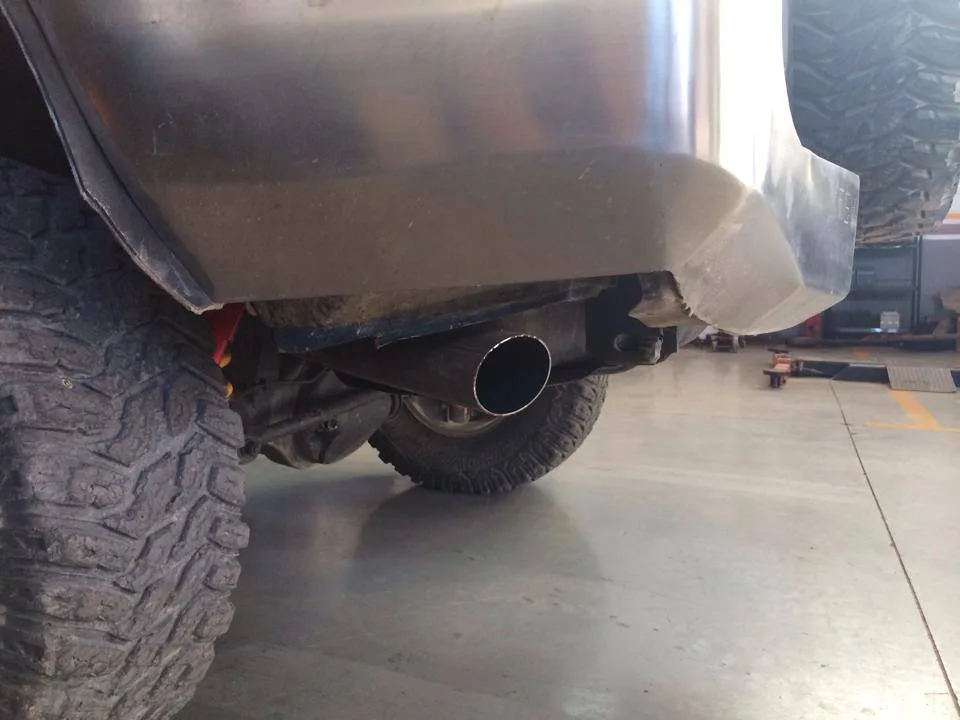 Nissan gr 3.0 — taller 4x4 en Águilas (Murcia) (4/7)