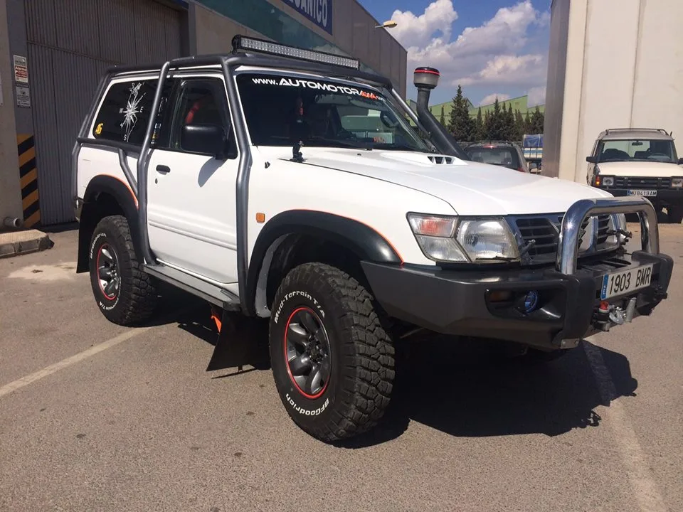 Nissan gr 4.2td — 4x4 workshop in Águilas (Murcia, Spain) (4/10)