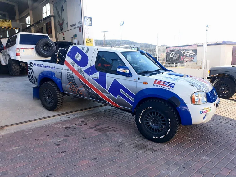 Nissan Navara Raid — taller 4x4 en Águilas (Murcia) (2/5)