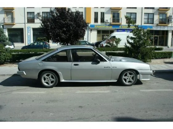 Opel Manta GTE — taller 4x4 en Águilas (Murcia) (2/4)