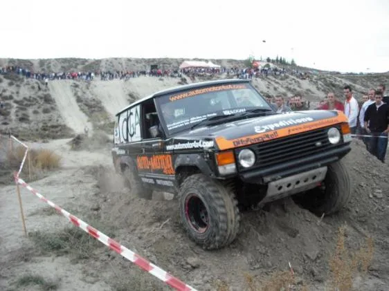 Range Rover 3.9 v8 vogue se-2 — taller 4x4 en Águilas (Murcia) (2/7)