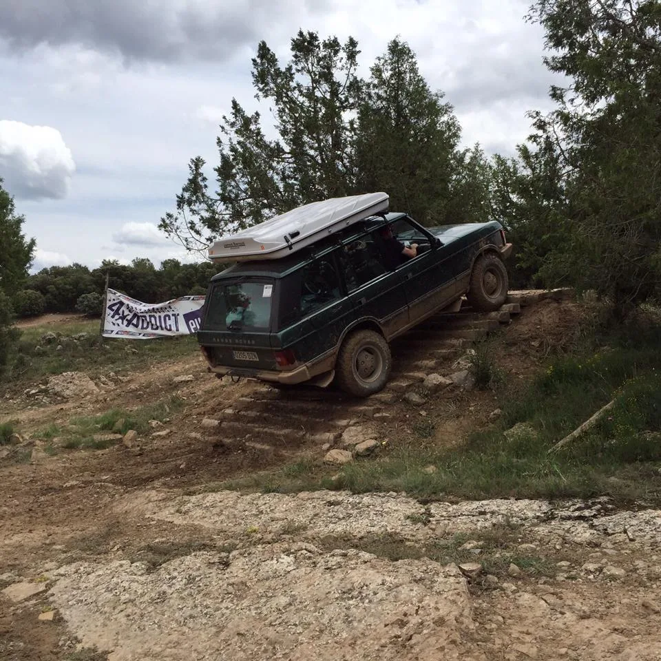 Range Rover Classic 4.6 v8 — taller 4x4 en Águilas (Murcia) (3/10)