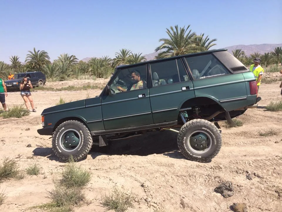 Range Rover Classic 4.6 v8 — taller 4x4 en Águilas (Murcia) (7/10)
