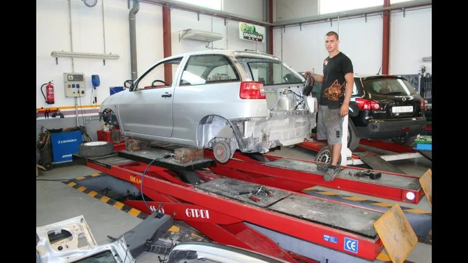 Seat Ibiza cupra — taller 4x4 en Águilas (Murcia) (3/5)