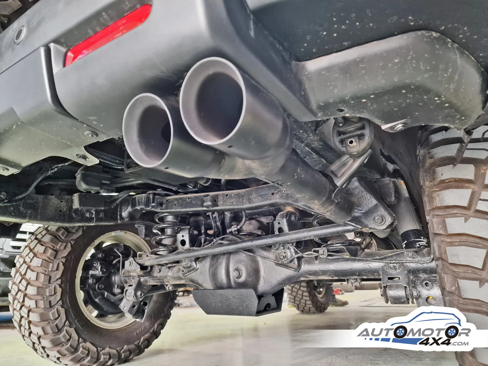 TOYOTA FJ CRUISER — taller 4x4 en Águilas (Murcia) (4/11)
