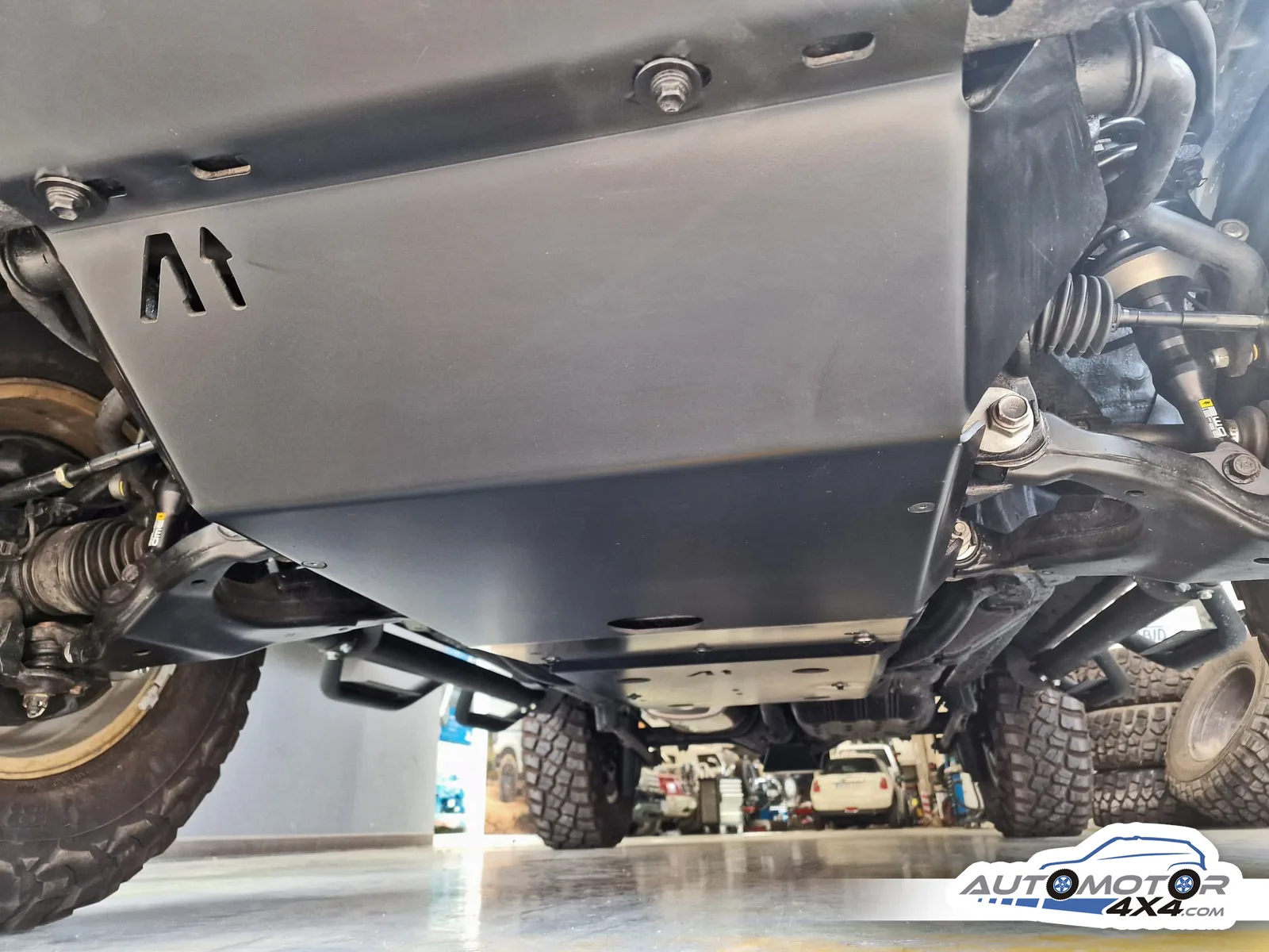 TOYOTA FJ CRUISER — taller 4x4 en Águilas (Murcia) (11/11)
