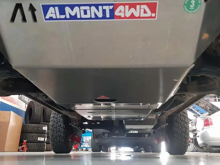 Toyota FJ Cruiser Málaga — taller 4x4 en Águilas (Murcia) (6/11)