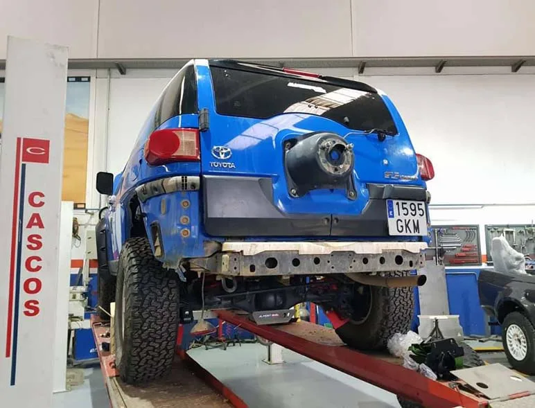 Toyota FJ Cruiser Málaga — taller 4x4 en Águilas (Murcia) (10/11)