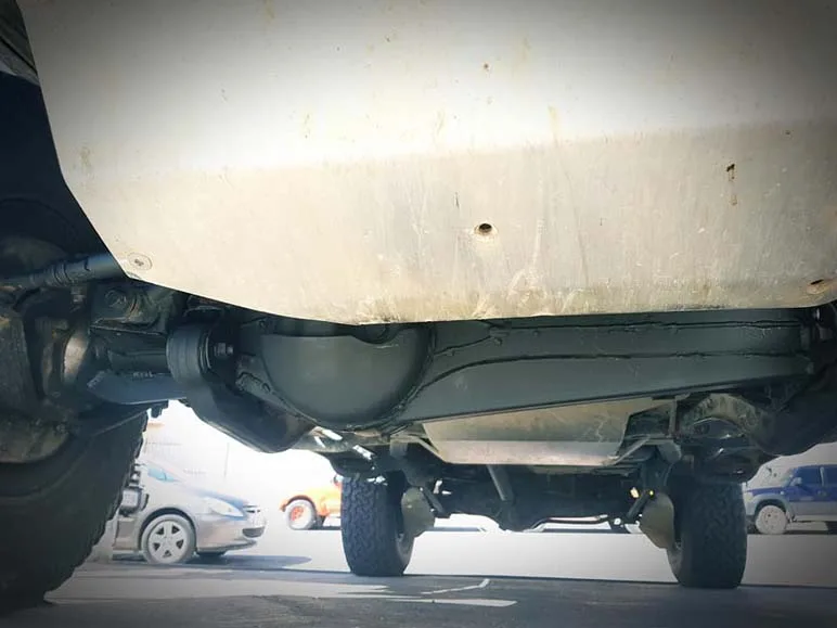 Toyota HDJ 80 Barcelona — taller 4x4 en Águilas (Murcia) (2/3)