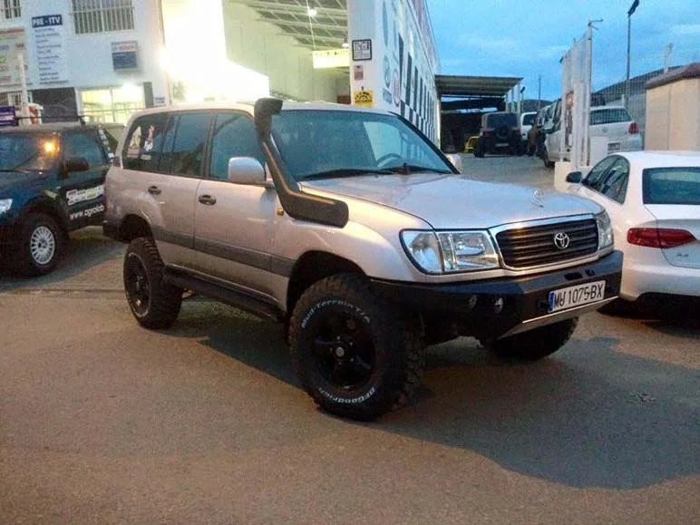 Toyota HDJ100 Cartagena — taller 4x4 en Águilas (Murcia) (2/2)