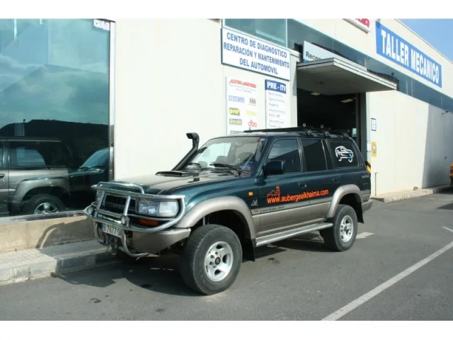Toyota Hdj80 — taller 4x4 en Águilas (Murcia) (2/11)