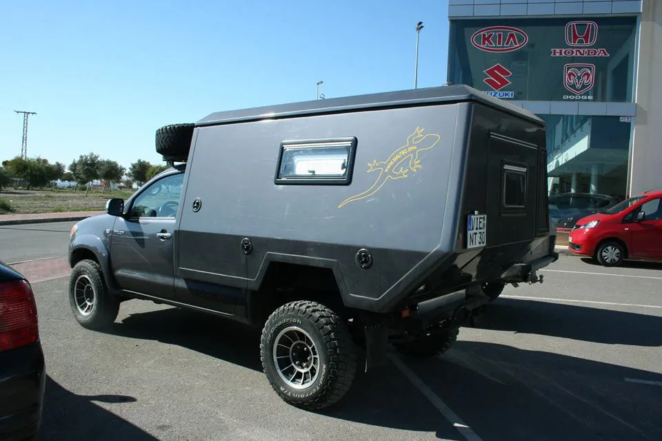 Toyota hilux Camper — taller 4x4 en Águilas (Murcia) (4/5)