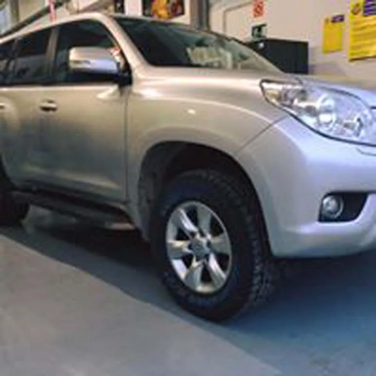 Toyota KDJ150 Madrid — taller 4x4 en Águilas (Murcia) (2/7)