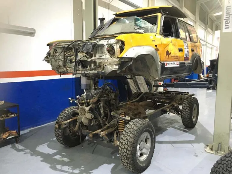 Toyota KZJ95 Madrid SFCH — taller 4x4 en Águilas (Murcia) (2/11)