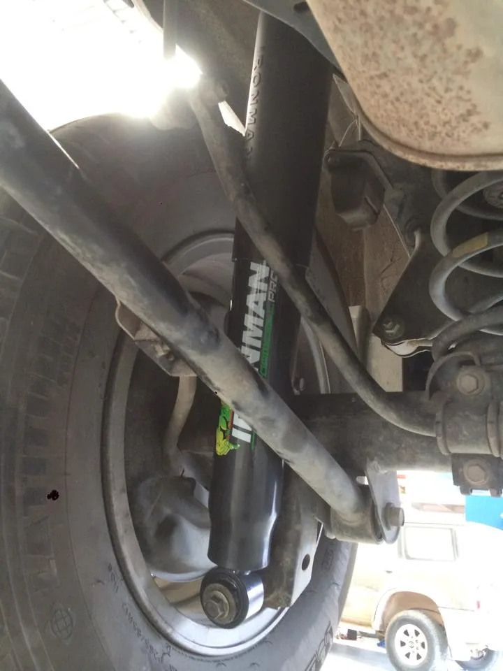 Toyota Land Cruiser 150 — taller 4x4 en Águilas (Murcia) (2/6)