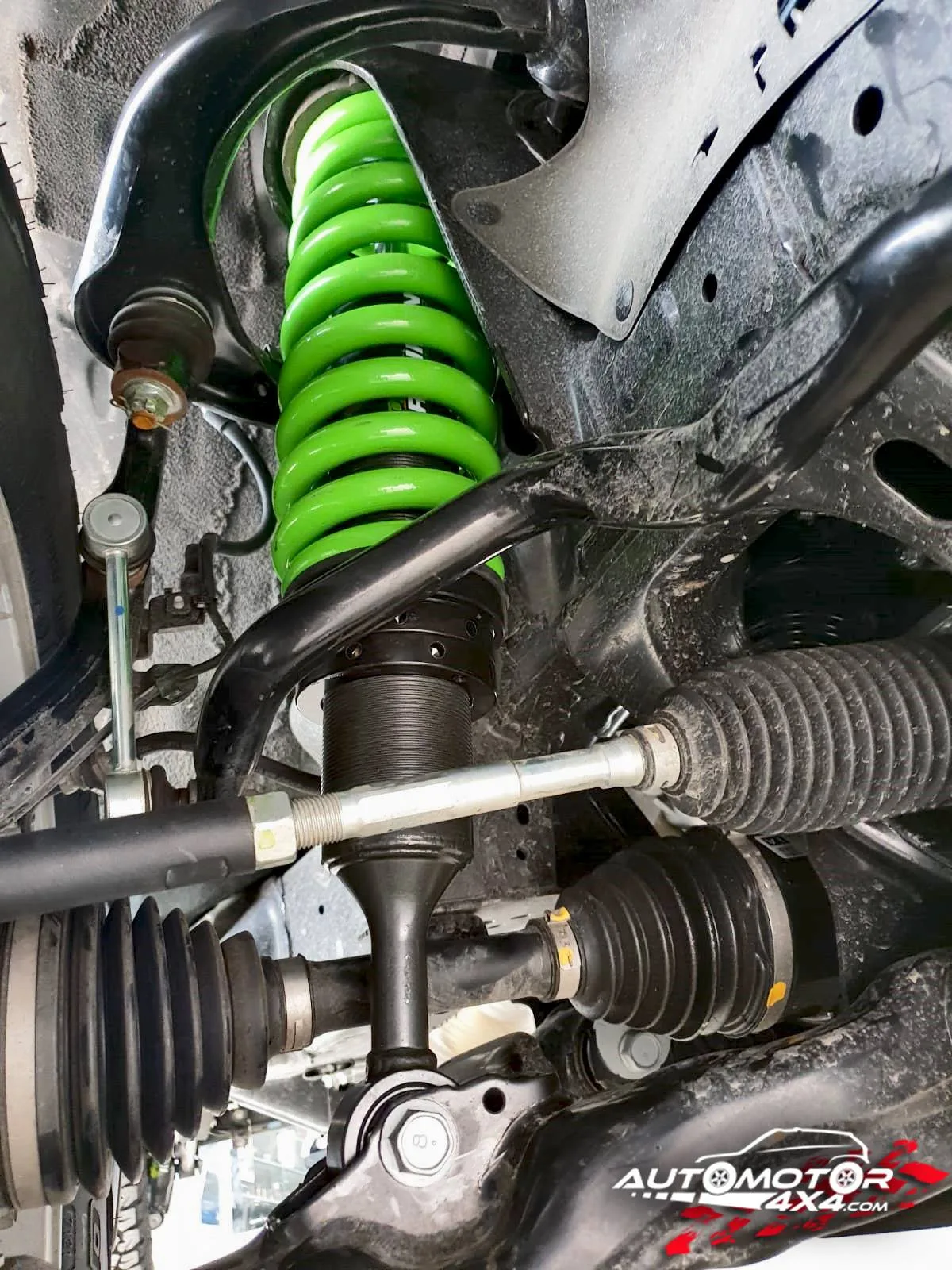 TOYOTA LAND CRUISER GDJ 150 — taller 4x4 en Águilas (Murcia) (4/9)
