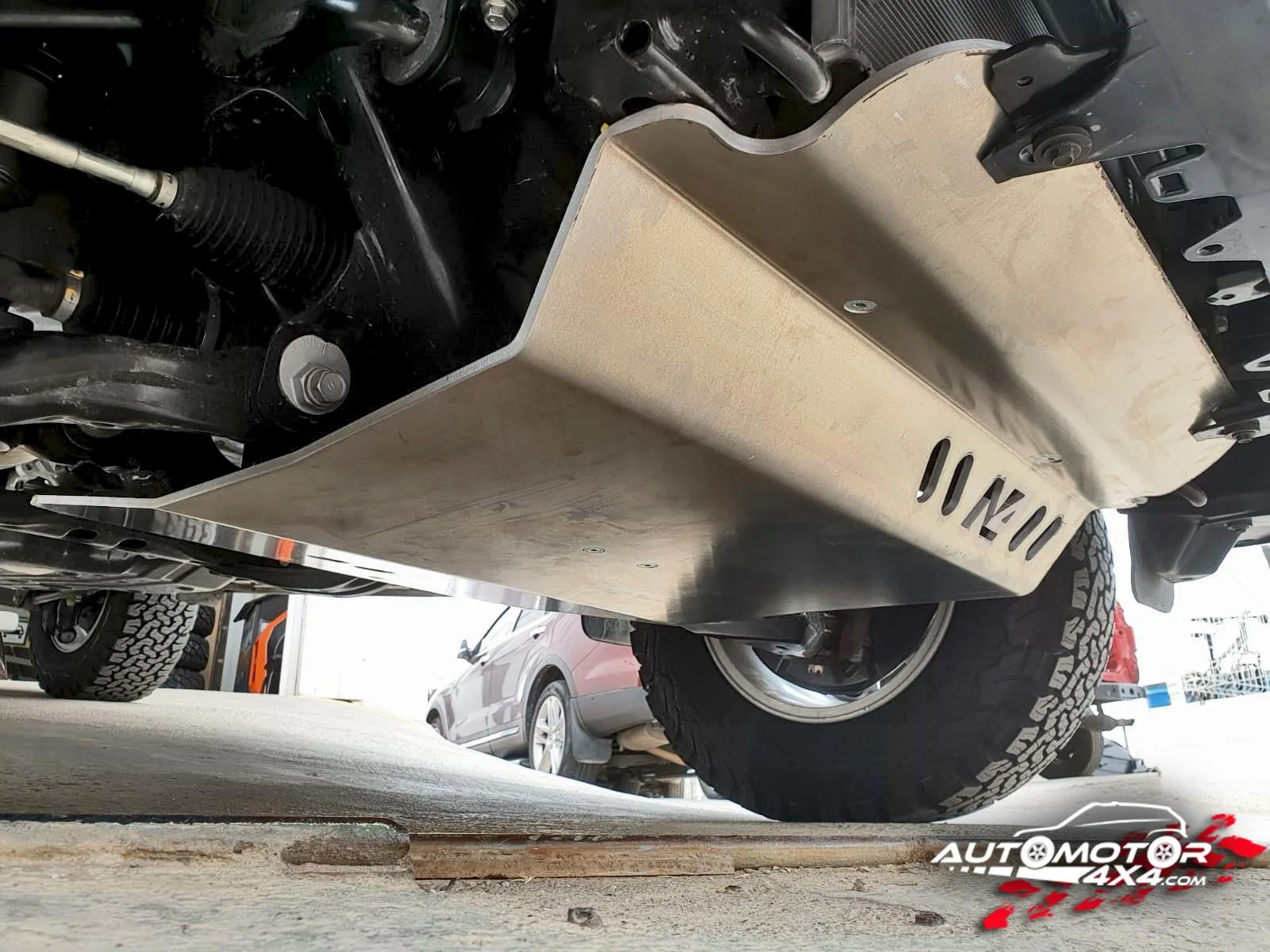 TOYOTA LAND CRUISER GDJ 150 — taller 4x4 en Águilas (Murcia) (7/9)