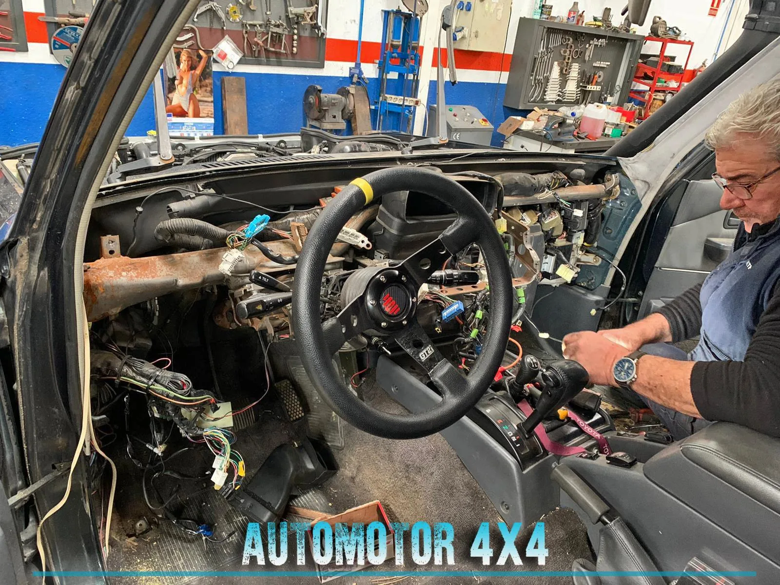 TOYOTA LAND CRUISER HDJ 80 de David el “Estacazo” — 4x4 workshop in Águilas (Murcia, Spain) (3/10)