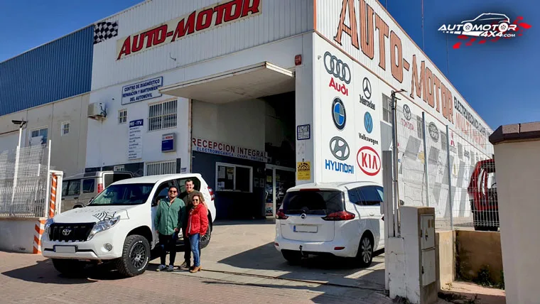 TOYOTA LAND CRUISER KDJ155 AGRICOLA NEVADA — 4x4 workshop in Águilas (Murcia, Spain) (10/11)