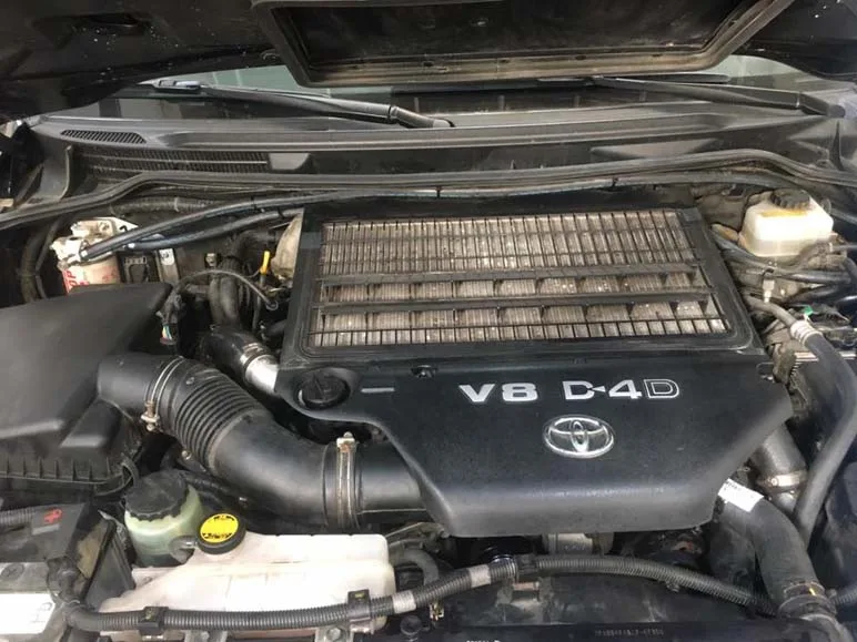 Toyota VDJ 200 — taller 4x4 en Águilas (Murcia) (2/2)