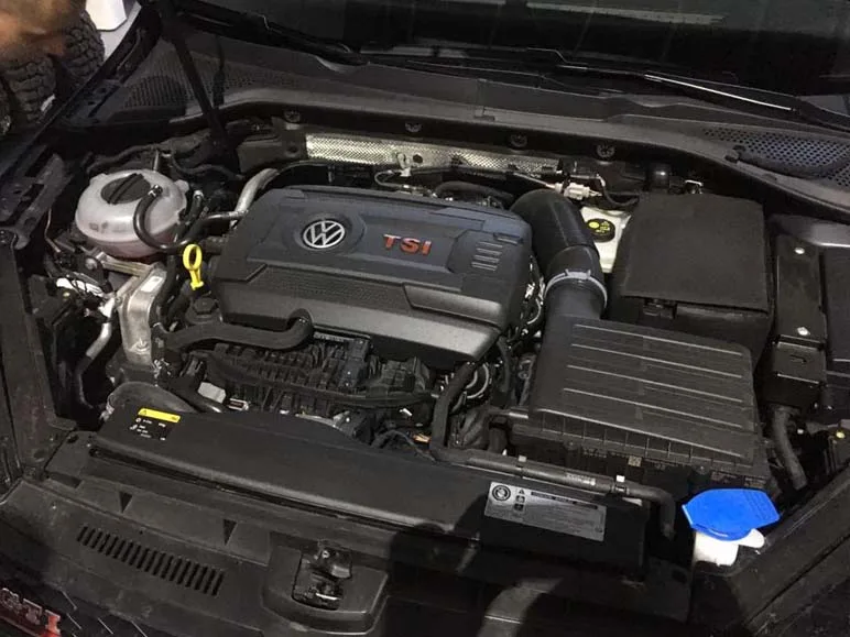 Volkswagen Golf VII GTI — taller 4x4 en Águilas (Murcia) (2/3)
